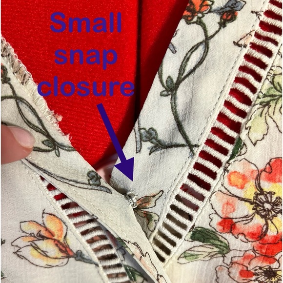 Flowy floral mini dress - Picture 4 of 11